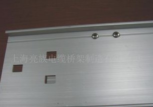 鍍鋅金（jīn）屬橋架